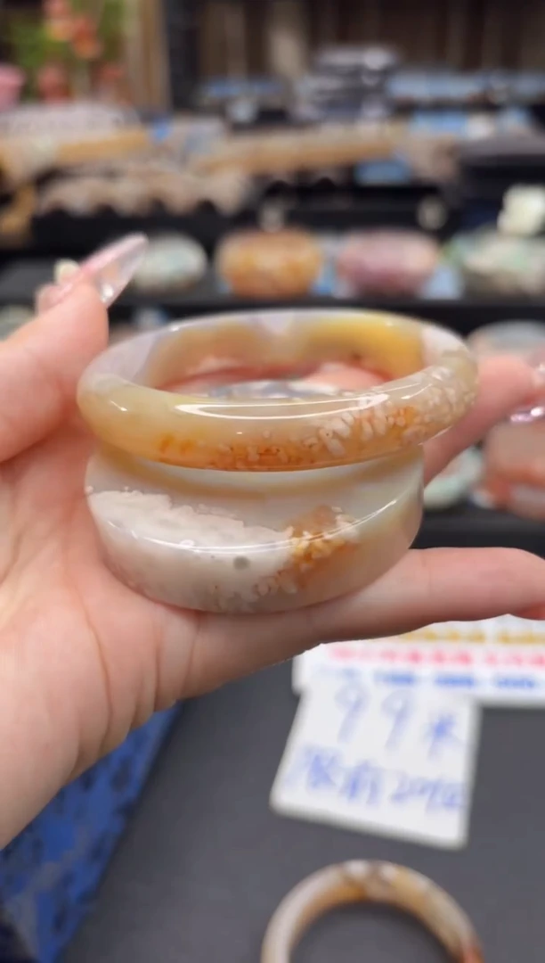 未镶嵌手镯石英质玉332(59圈赠送镯心)