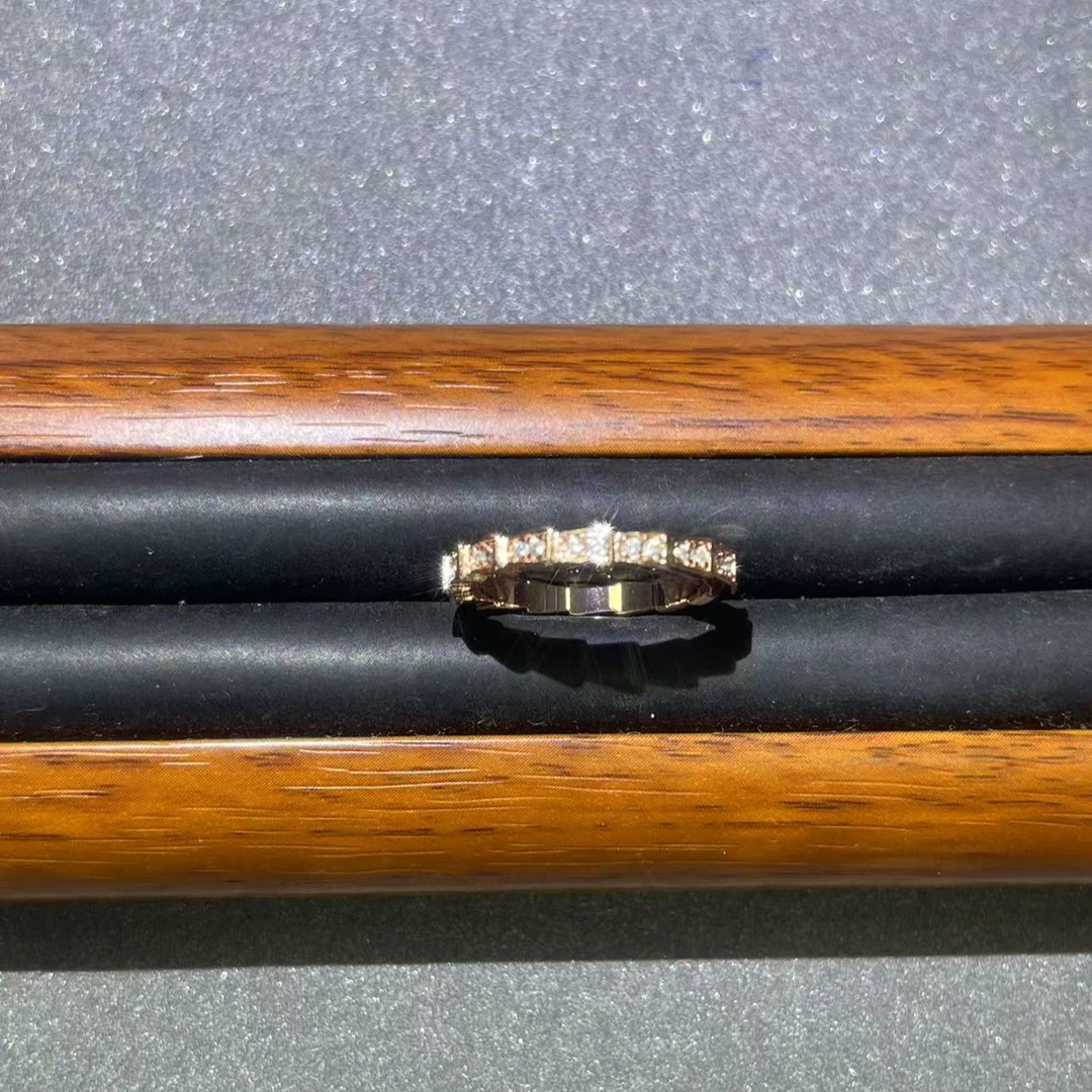 s6752玫色蛇蛇戒指多样性发货