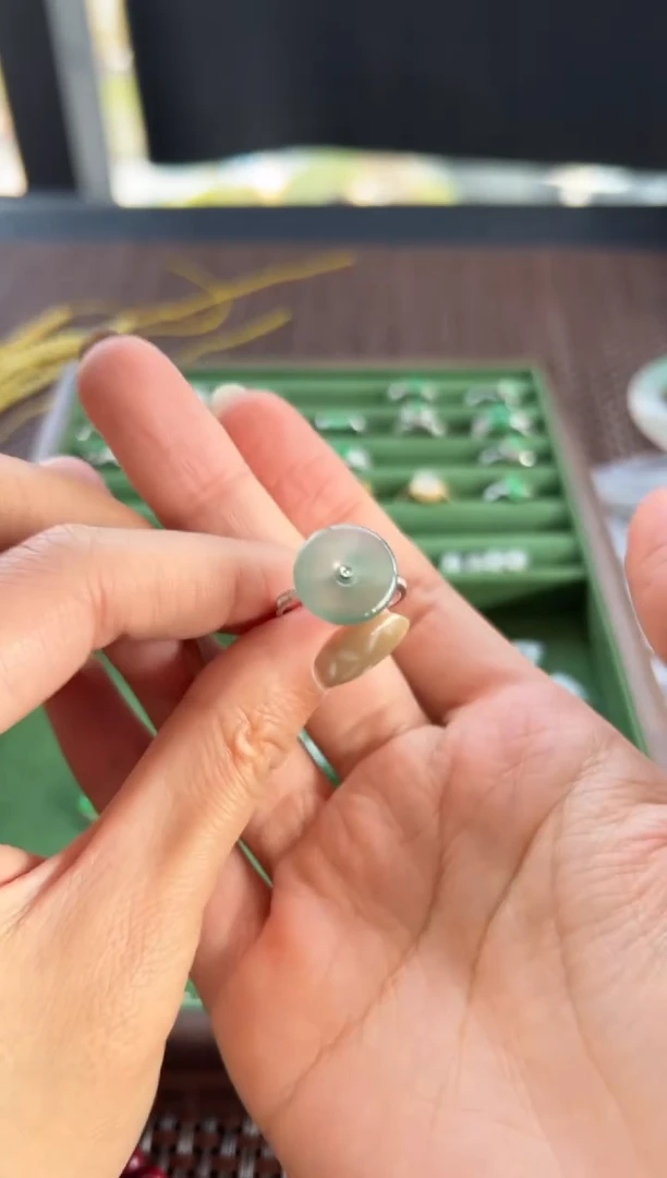 【闪购商品】翡翠戒指18K金镶嵌316买断