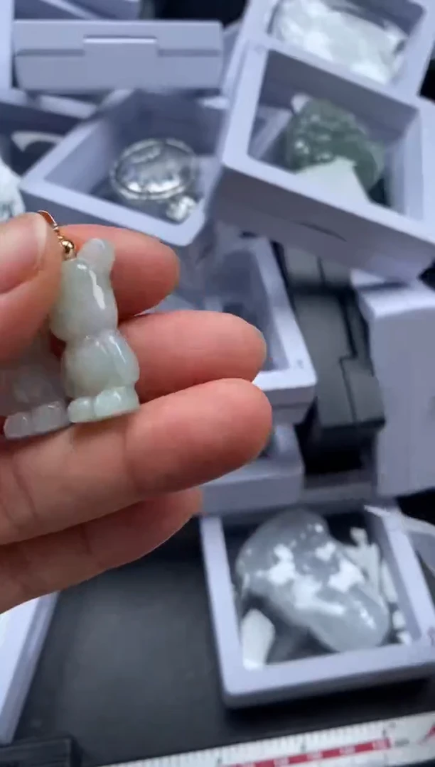 吊坠(不含链)未镶嵌翡翠1851