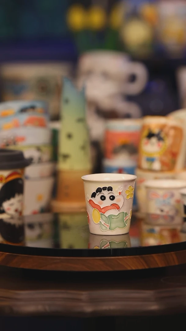 【闪购商品】摆件景德镇釉下彩绘设计师款式陶瓷