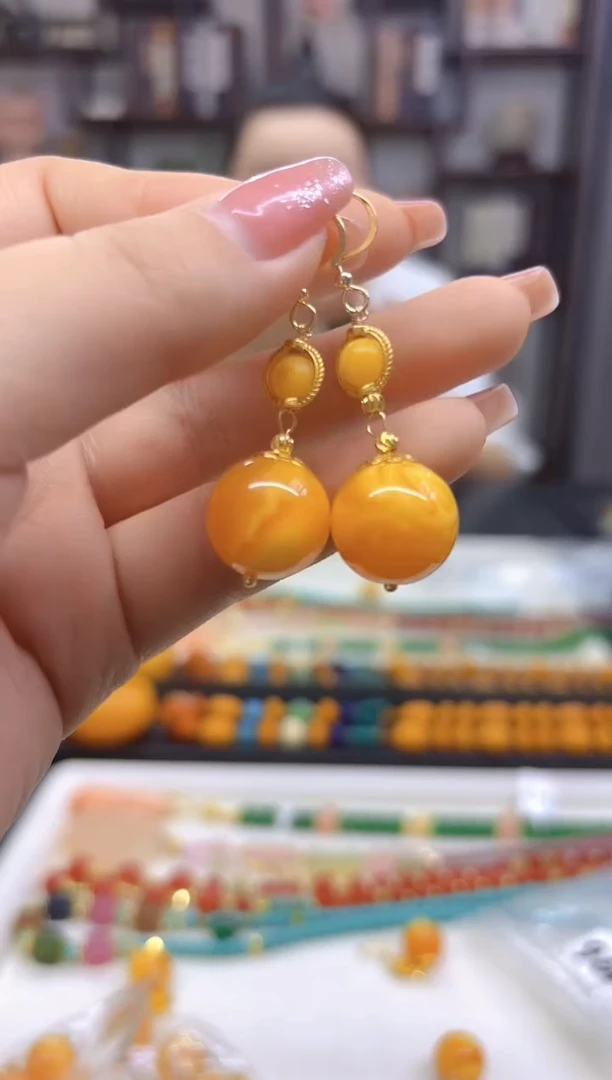 【闪购商品】蜜蜡耳饰14K金镶嵌耳坠E496