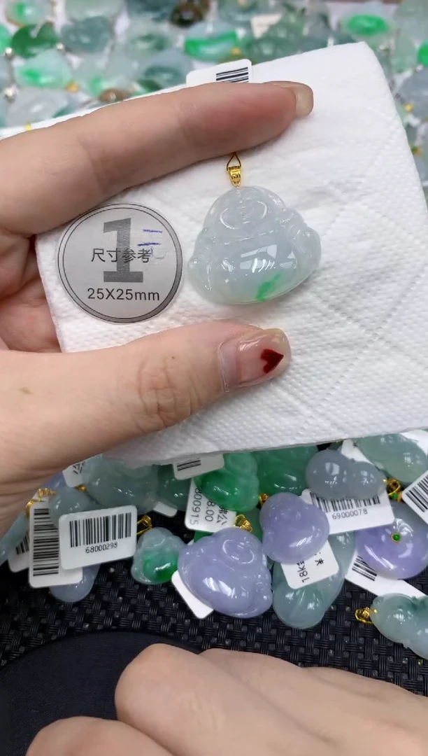 翡翠18K金镶嵌颈饰1111111