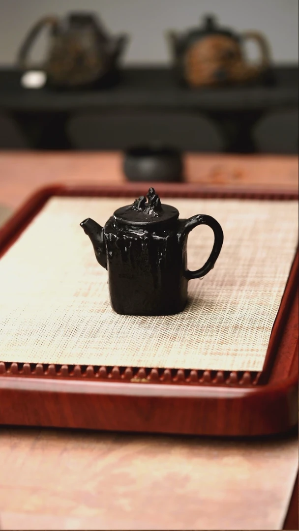 归玉堂冰碛岩重工雕刻观山壶200cc