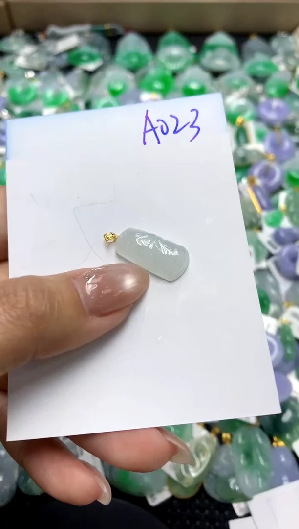 【闪购商品】翡翠颈饰18K金镶嵌111111111