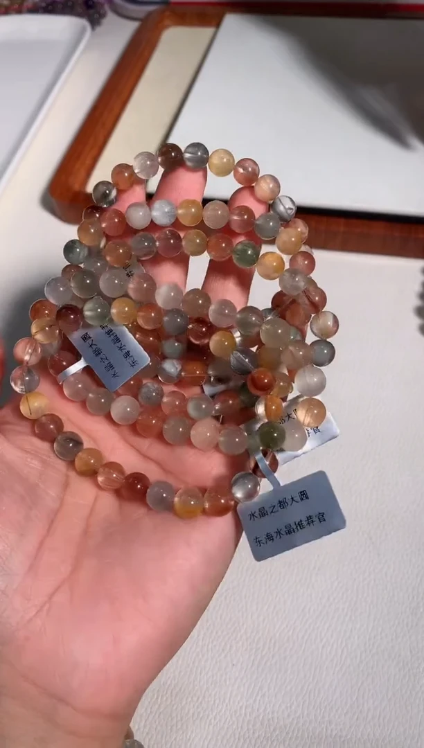 【闪购商品】水晶手链未镶嵌8mm左右彩兔毛手链多样性发其一