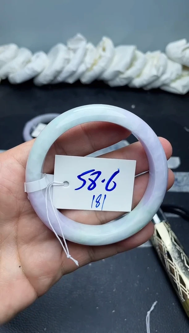 未镶嵌手镯翡翠181