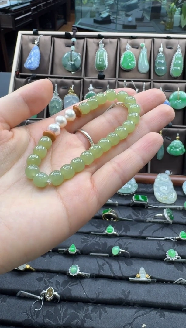 未镶嵌手链和田玉手串