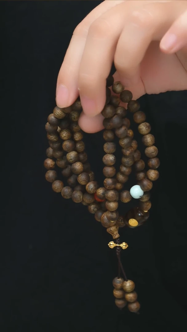 沉香手串珠宝奇石