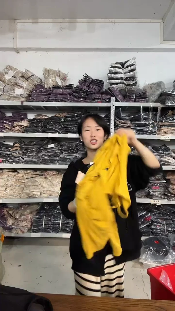 你伍老板娘服饰 057
