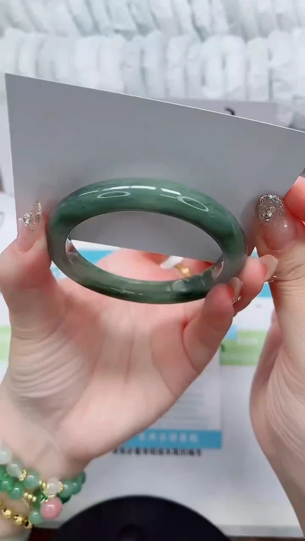 未镶嵌手镯石英质玉152-59.3