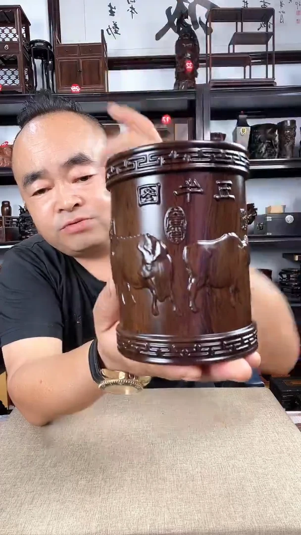 木小号五牛笔筒老李红木工艺品