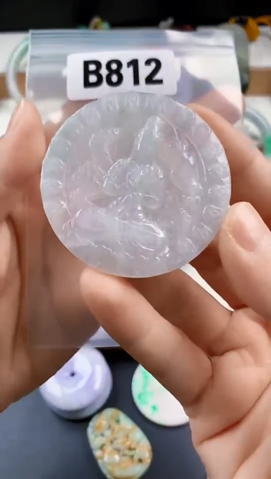 颈饰未镶嵌翡翠天然翡翠吊坠挂件