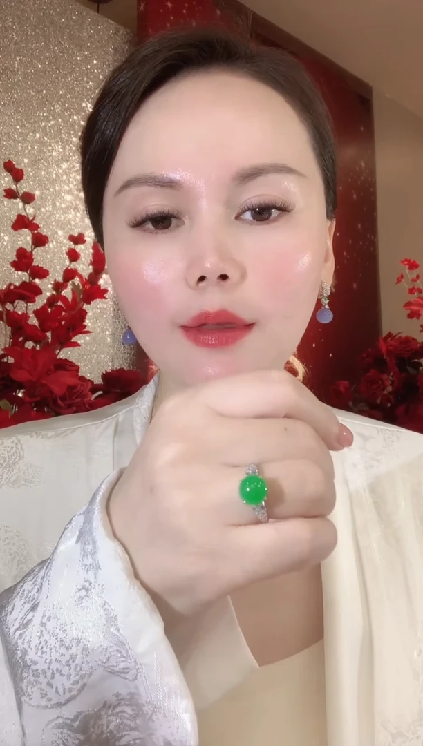 18K金镶嵌戒指翡翠C31