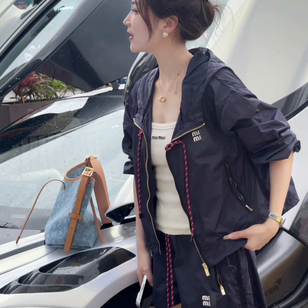2025春夏新款 MM女士连帽外套/短裤