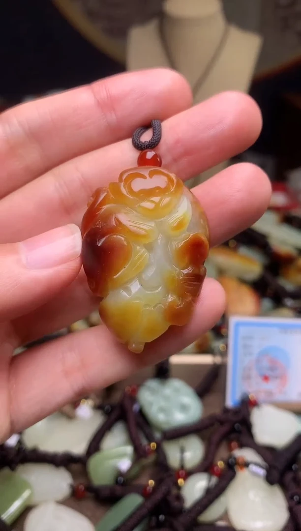 颈饰未镶嵌和田玉新疆料青海料清水和田玉吊坠