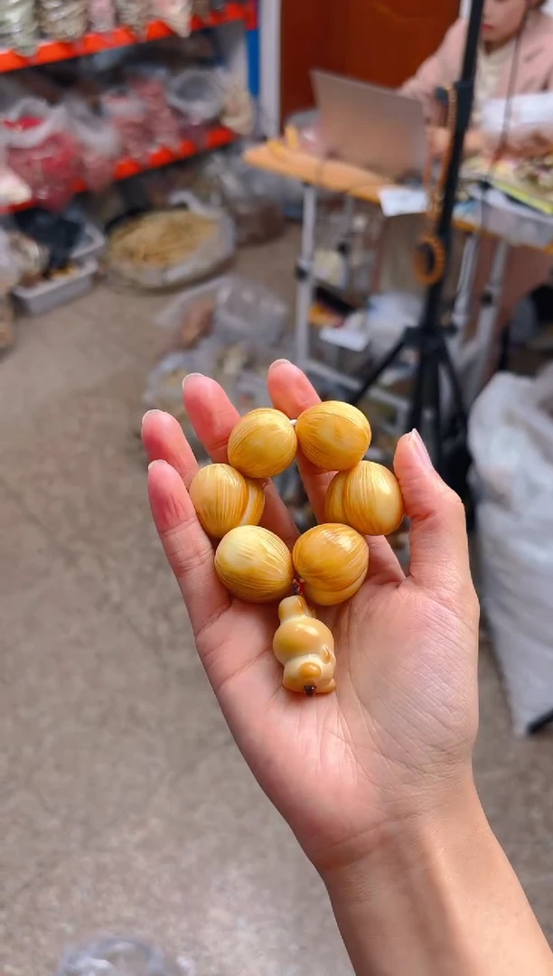 吊坠菩提根/象牙果黄色屁桃手捻