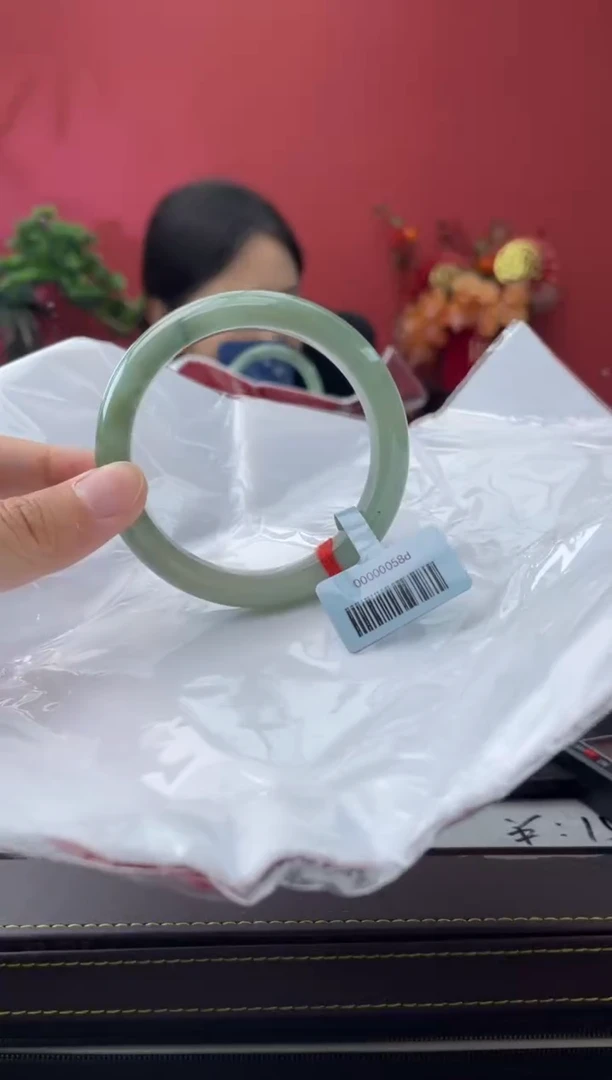 未镶嵌手镯翡翠3         55 56