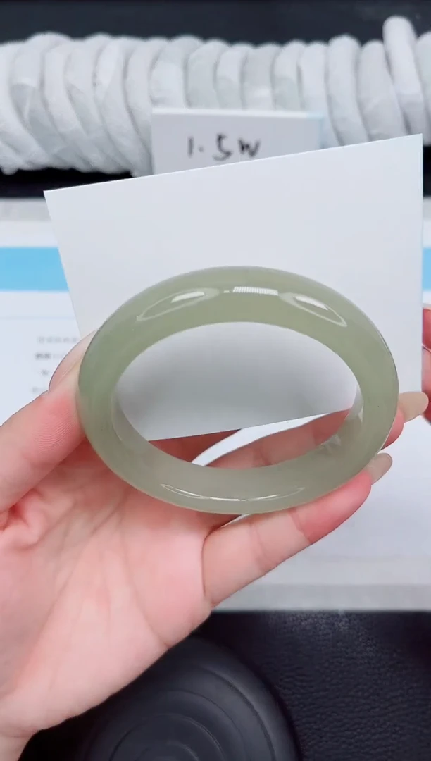 未镶嵌手镯石英质玉143-60.7