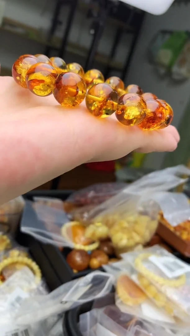 未镶嵌琥珀珠宝奇石33