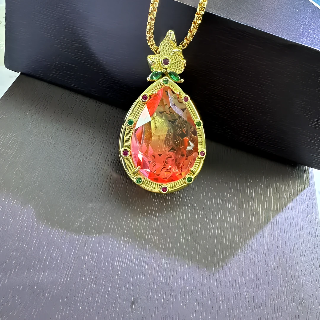 高定— 馆藏级 樱花粉色精美吊坠（D33）