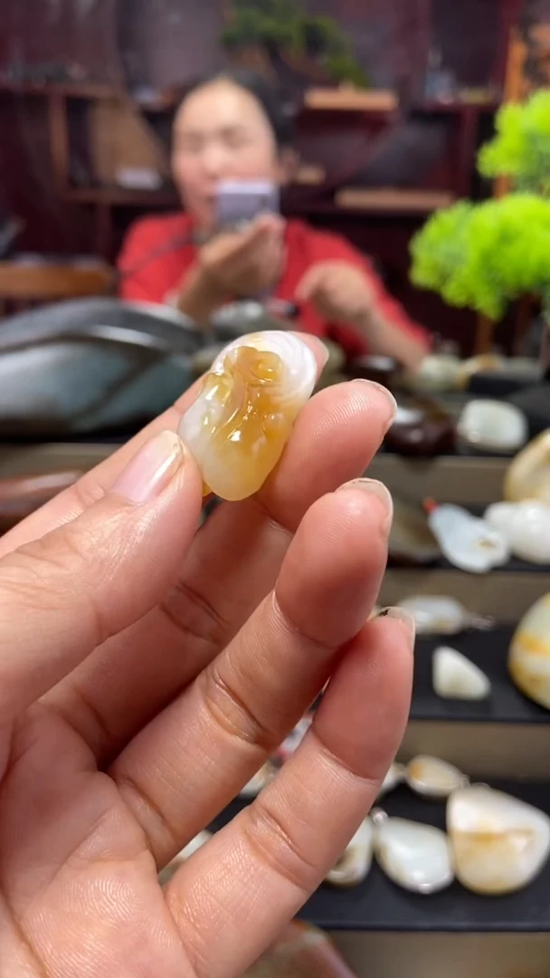 未镶嵌和田玉挂件和田玉吊坠挂件精美