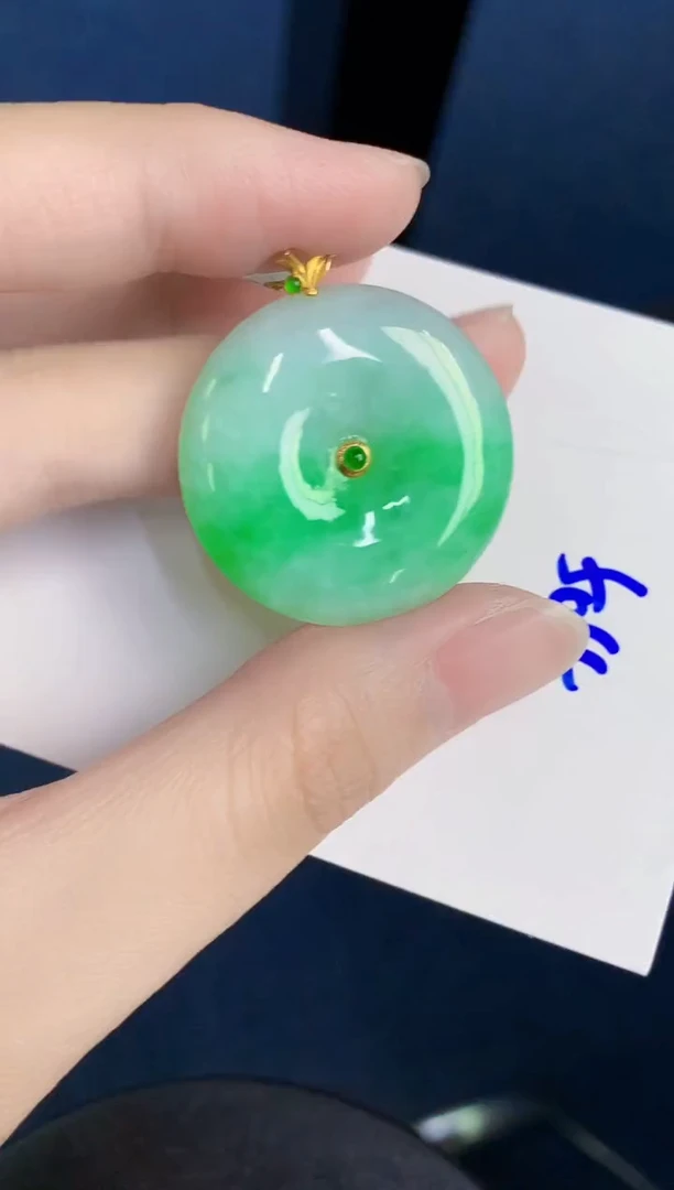 颈饰18K金镶嵌翡翠天然翡翠缅甸A货