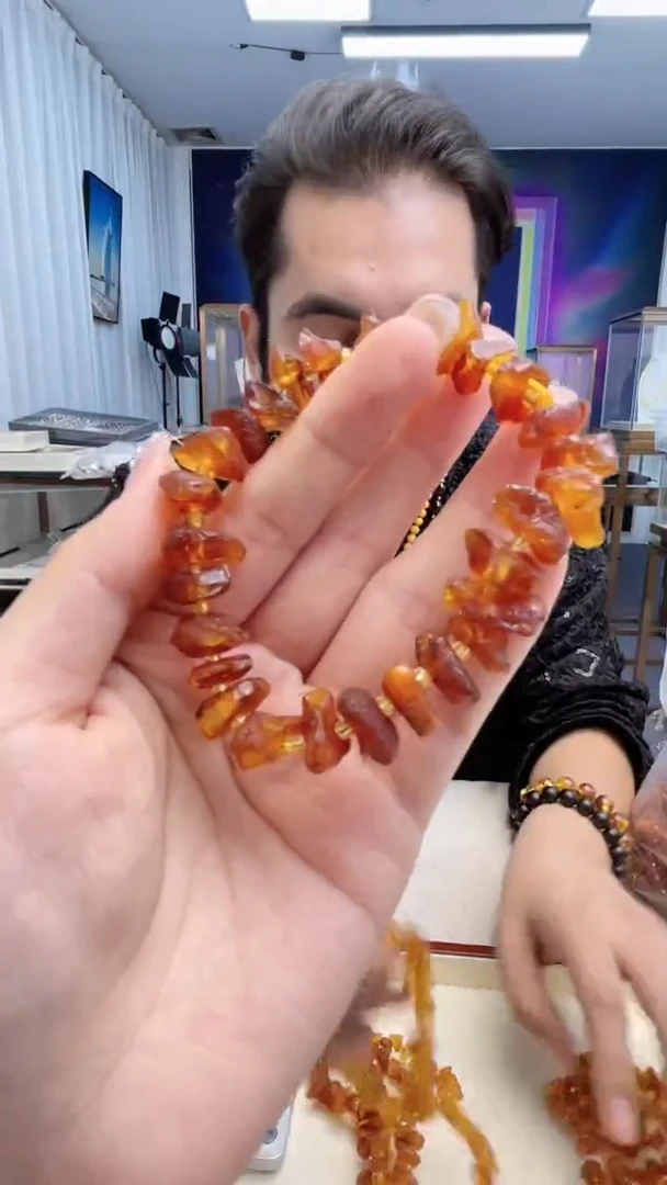 【闪购商品】琥珀手链未镶嵌多样性发其一