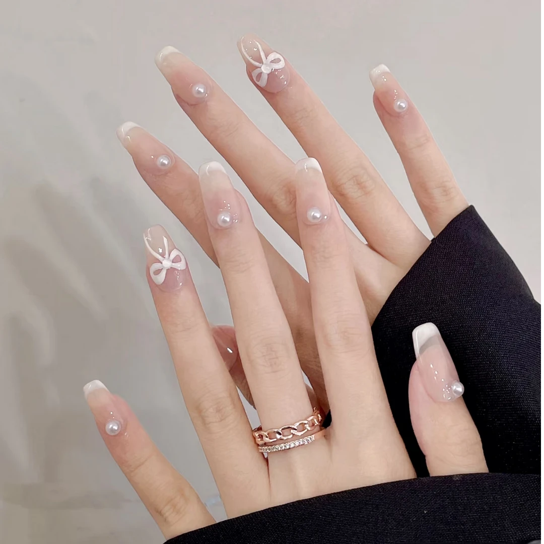 【简约珍珠蝴蝶结】2025新款渐变冰透简约大气显白精致纯手工穿戴甲