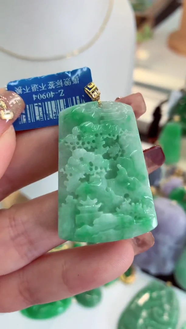【闪购商品】翡翠吊坠(不含链)18K金镶嵌挂件
