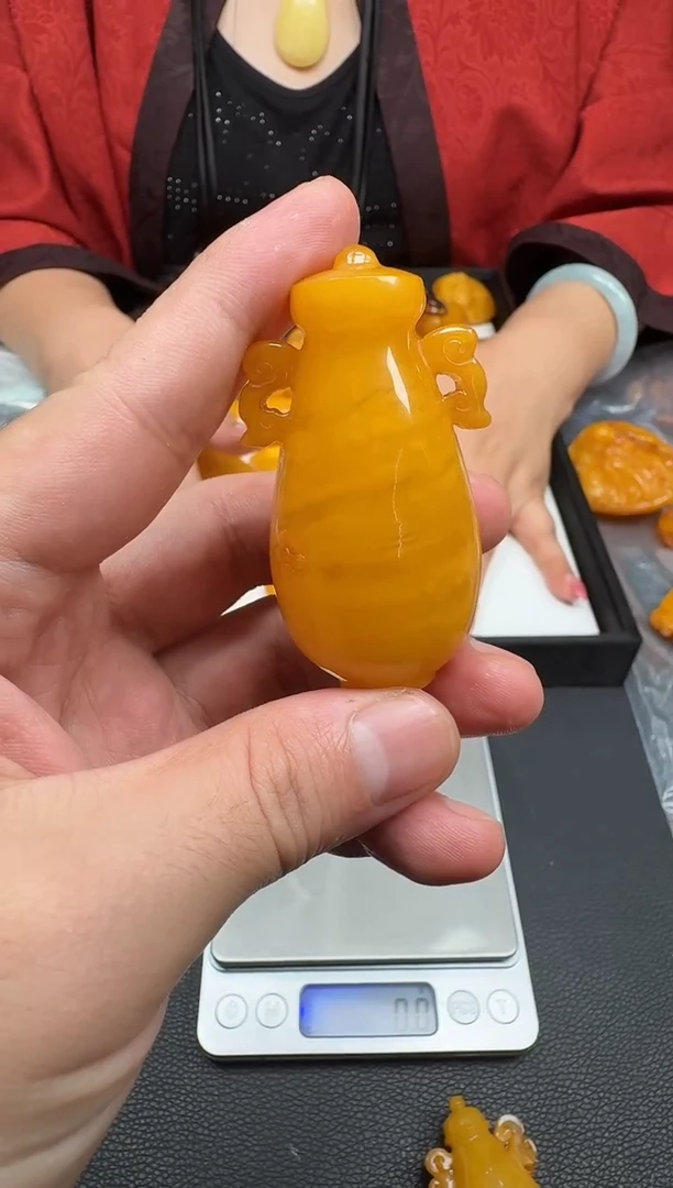 琥珀颈饰未镶嵌龍****佳79