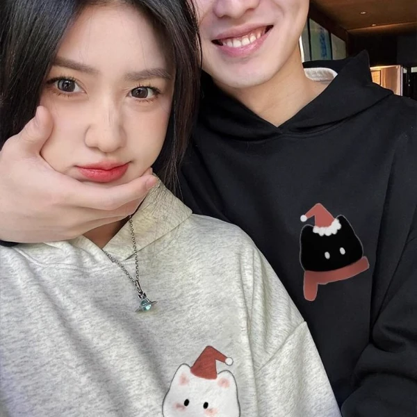 情侣装卫衣秋冬款一男一女2025新款爆款宽松潮流加绒加厚连帽卫衣