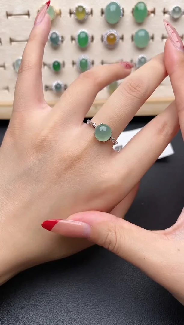 【闪购商品】翡翠戒指银S925镶嵌一物一证一礼盒