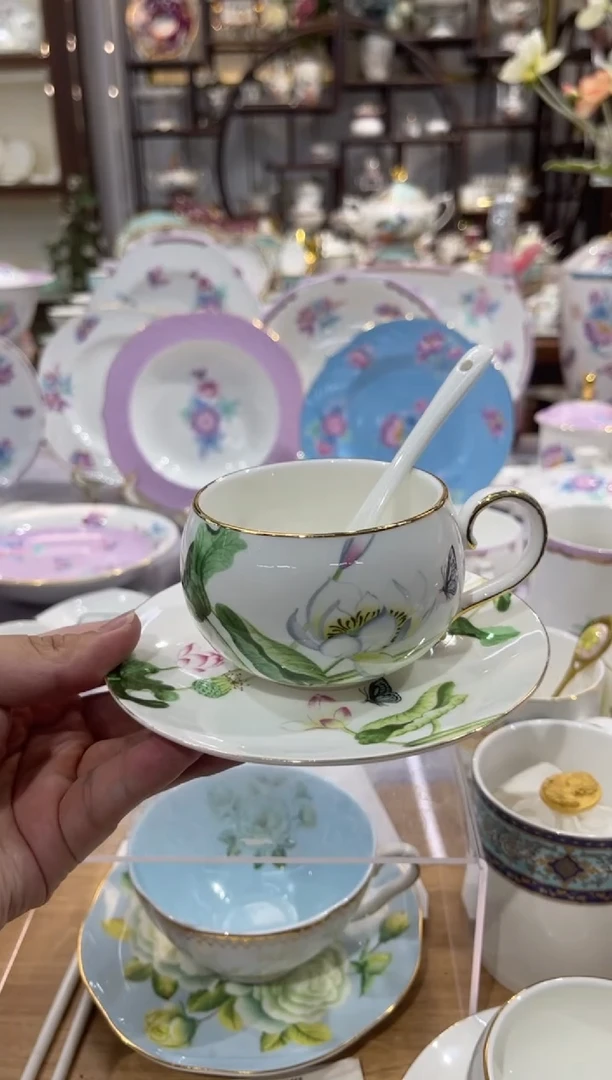 45%以上骨粉骨瓷圆球杯碟配白勺