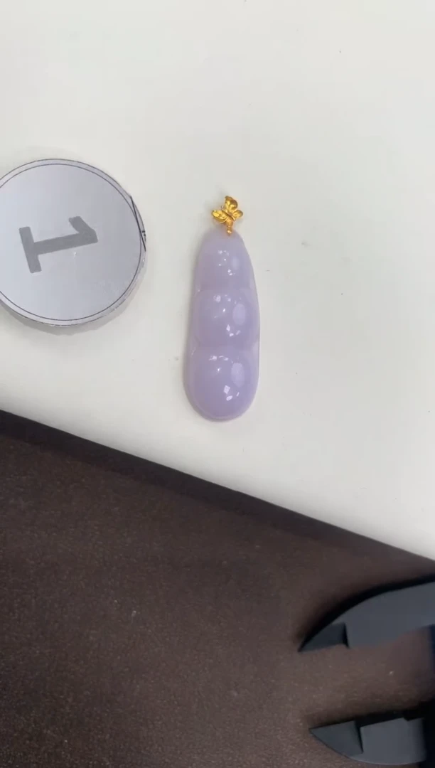 颈饰18K金镶嵌翡翠天然缅甸a货翡翠