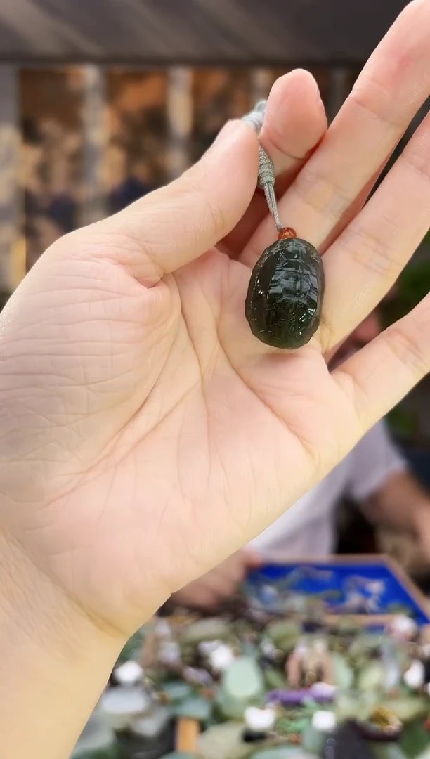 和田玉未镶嵌挂件拍一发一