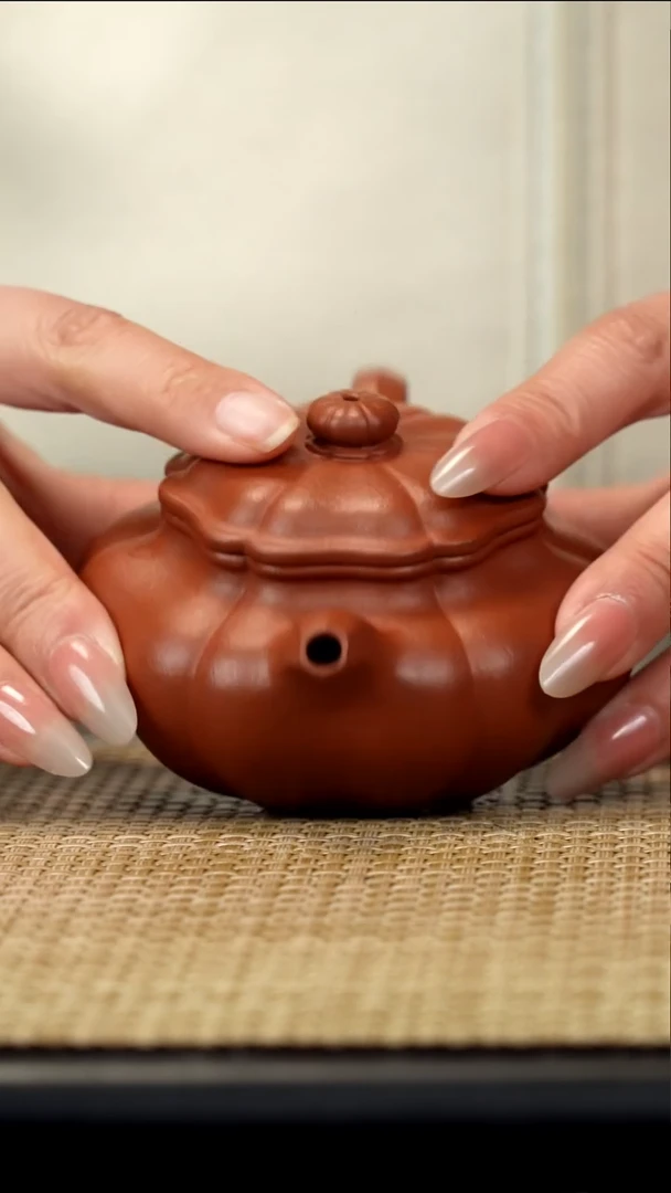 【闪购商品】紫砂茶壶朱泥葵仿古微瑕