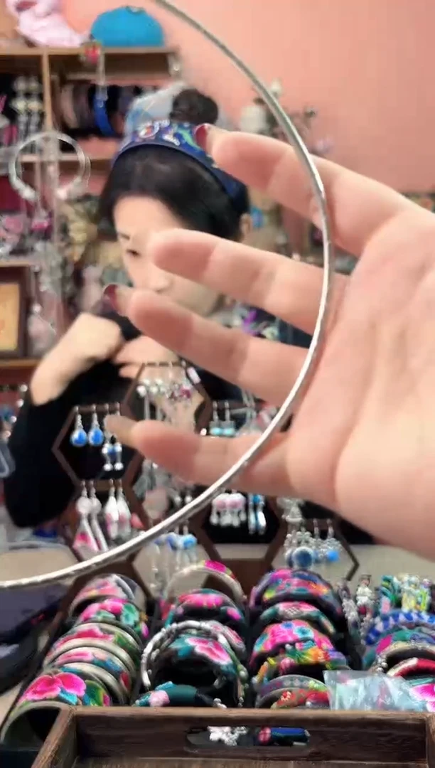 艺枝独绣手工饰品24