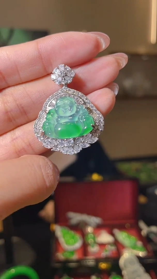 【闪购商品】翡翠吊坠(不含链)未镶嵌天然翡翠A货