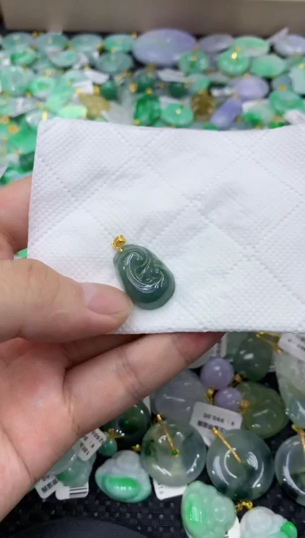 颈饰未镶嵌翡翠天然缅甸翡翠A货