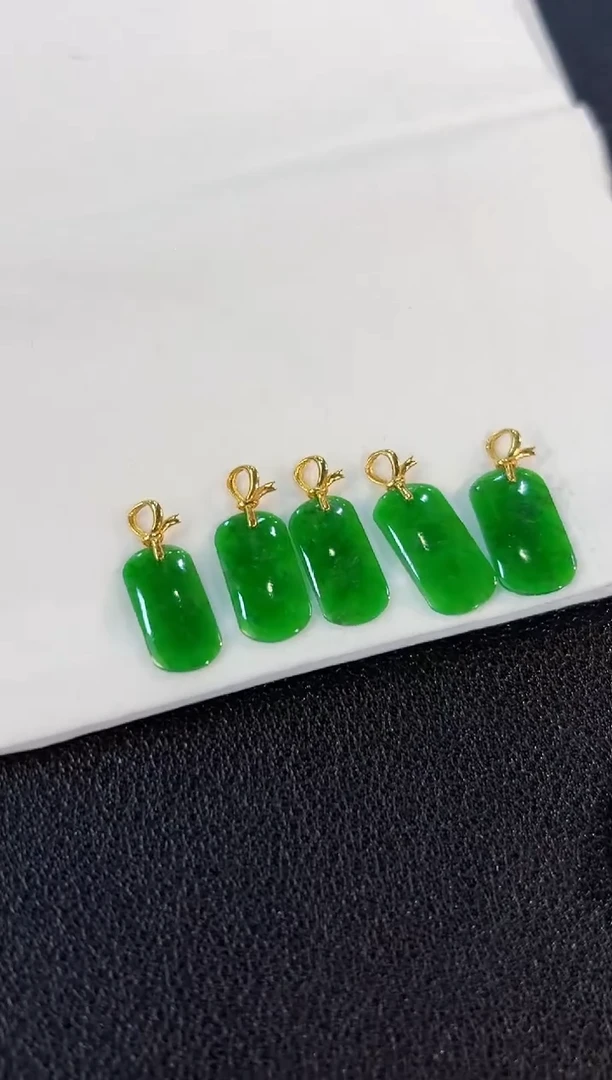 【闪购商品】翡翠颈饰18K金镶嵌3缅料A货/多样性发货/一件