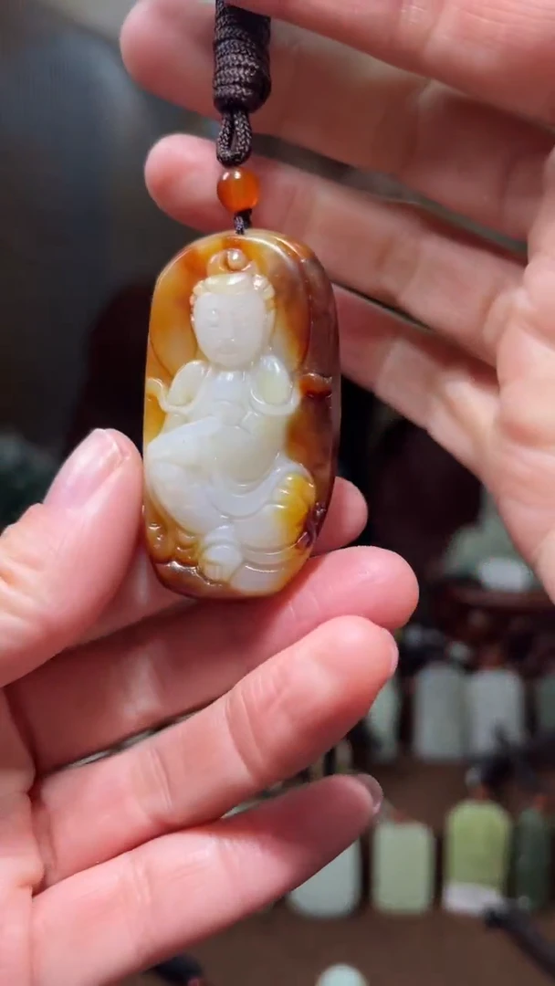 颈饰未镶嵌和田玉`