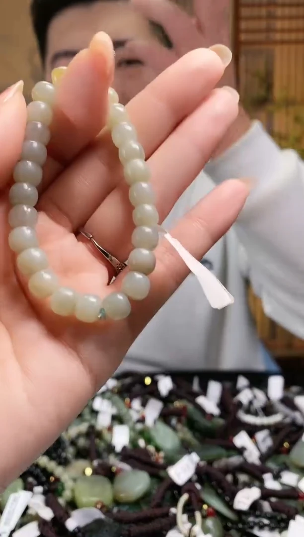 【闪购商品】和田玉颈饰未镶嵌多样性发货，拍一发一