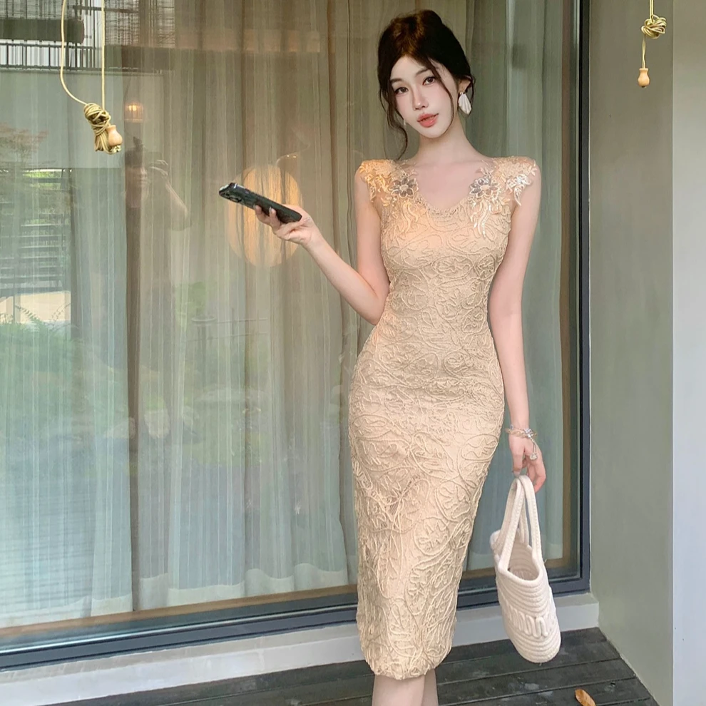 生日裙子高级感party小礼服高端轻奢小众名媛重工蕾丝吊带连衣裙