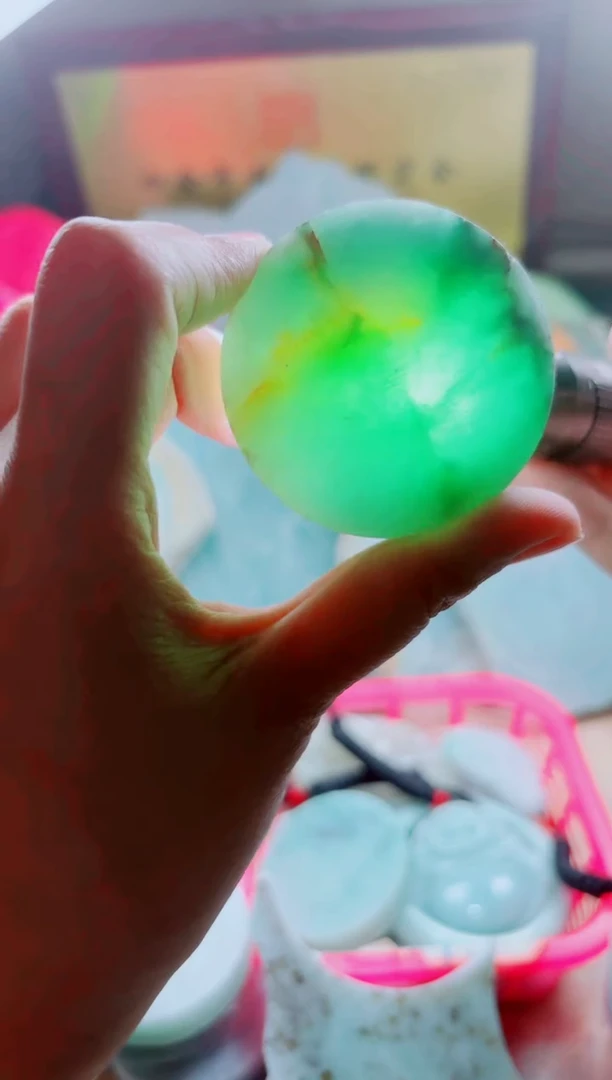 翡翠未镶嵌颈饰A货曹星596