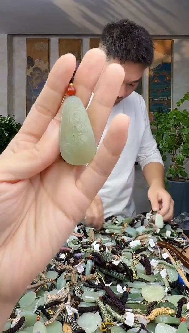 未镶嵌和田玉挂件拍一发一