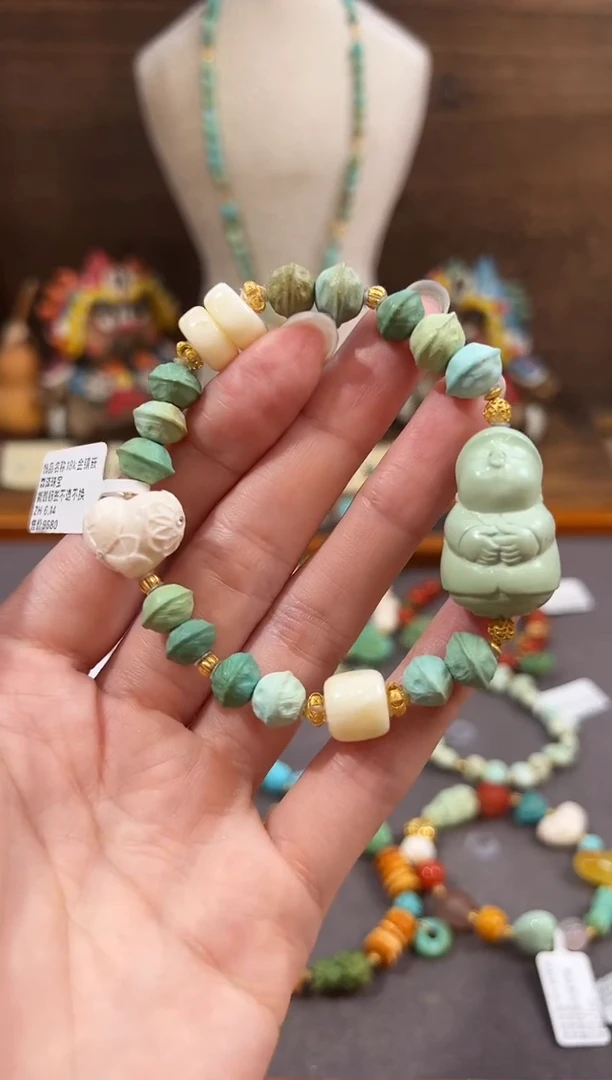 18K金镶嵌绿松石手链绿松石手链