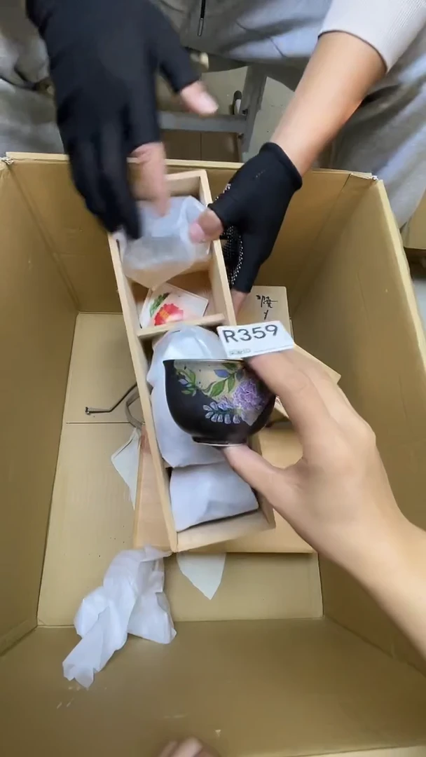 瓷片深****坊R359默认微瑕，谨慎参拍
