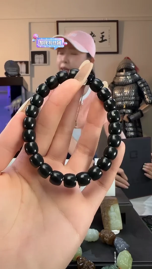 颈饰未镶嵌和田玉青玉直切手串