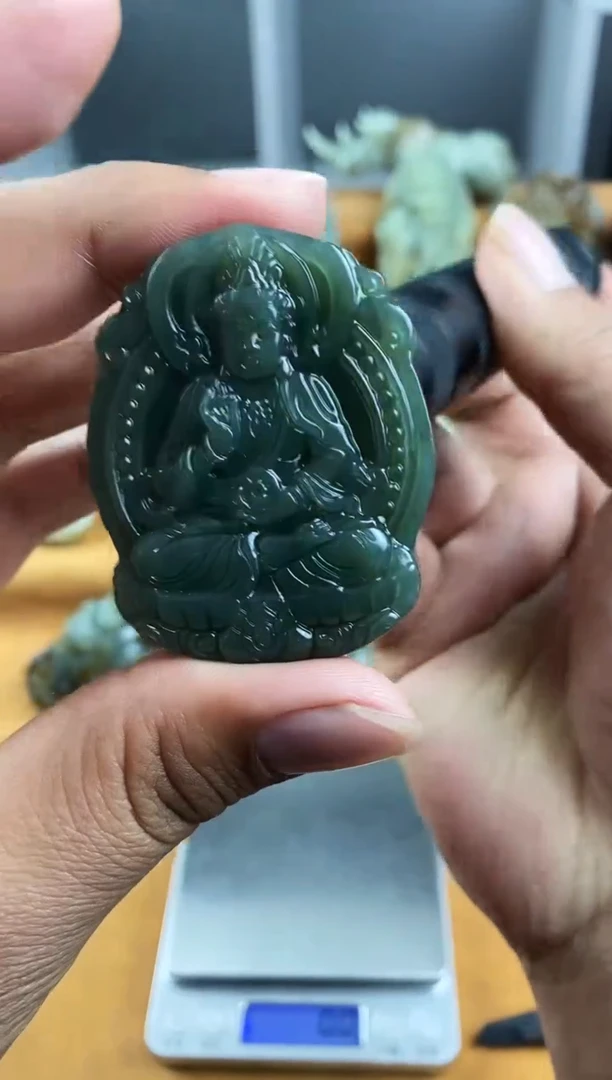 未镶嵌和田玉把件1